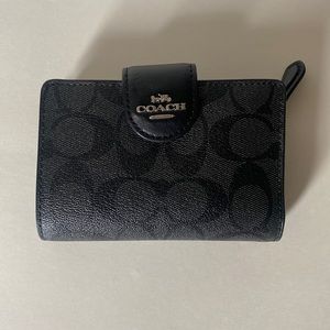 COACH BLACK WALLET
